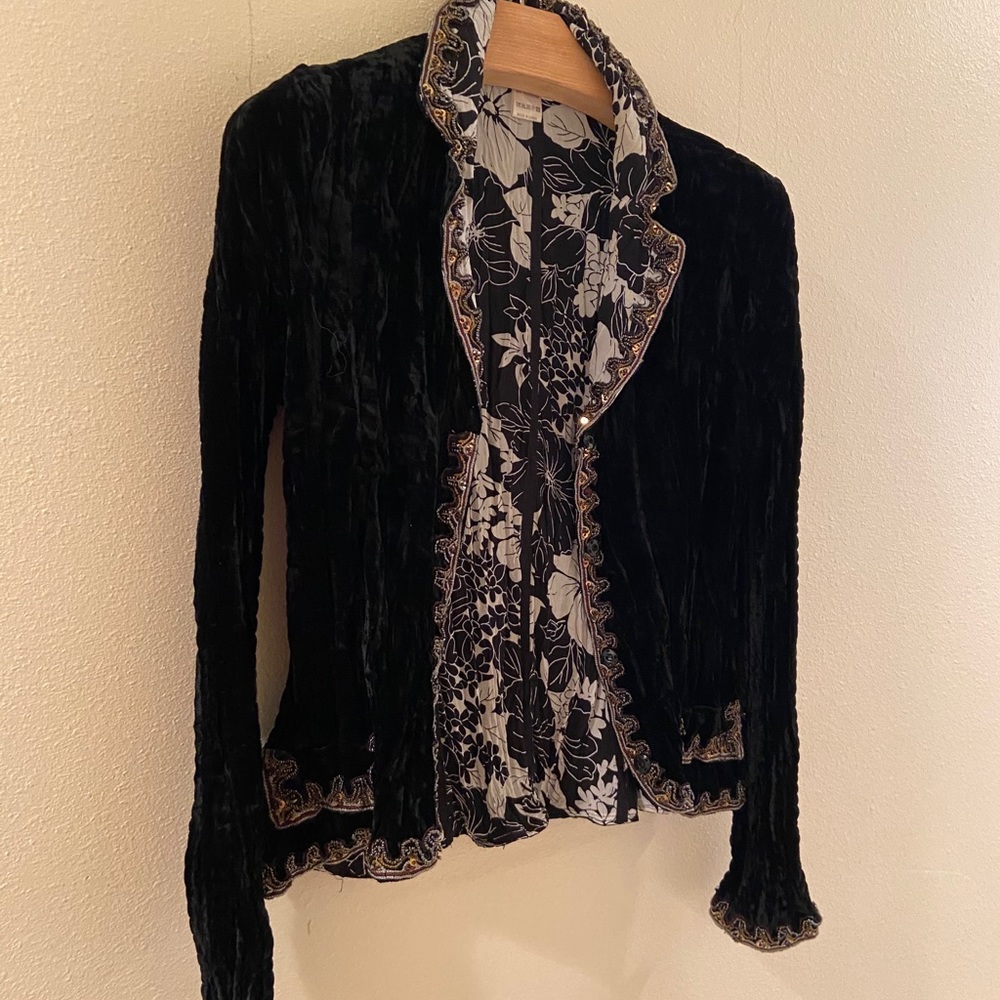 Gorgeous Alberto Makali velvet jacket & beadwork .